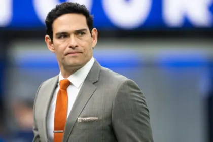 Mark Sánchez Fuera de Fox Sports: Análisis Tras Incidente y Brees Entra 8 Mark Sánchez Fuera de Fox Sports: Análisis Tras Incidente y Brees Entra