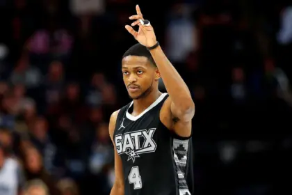 Fox regresa: Debut de temporada con Spurs vs Pelicans