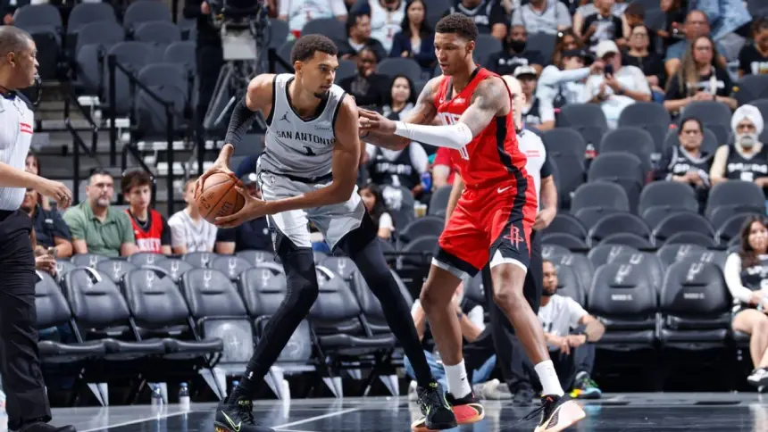 Wemby vs Rockets: Spurs Ganan en la NBA Cup con Gran Actuación