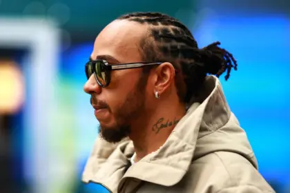 Hamilton descarta negociaciones con Ferrari: "Tengo un contrato largo"