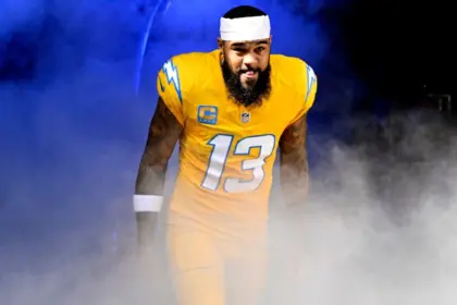 Keenan Allen desafía pronósticos: Leyenda NFL sigue brillando con Chargers