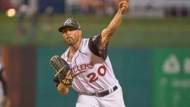 Gigantes del Cibao Fichan al Lanzador Zurdo Steve Moyers para Fortalecer Rotación