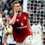 Dramático final: United empata ante Spurs con gol agónico de De Ligt.