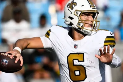 Shough Brilla: Saints Logran Victoria ante Panthers con Explosivo Ataque Aéreo