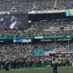 Jets honran a Mangold con emotiva victoria: Doble TD de regreso y 6 sacks