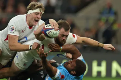 Inglaterra vence a Fiyi con Arundell: Victoria 38-18 en Twickenham