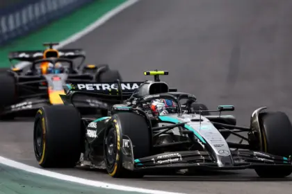 Antonelli Impresiona: Podio vs Verstappen y Futuro Brillante en F1