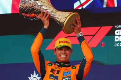 Norris silencia críticos con victoria en Brasil; Piastri en apuros por el título