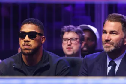 Decisión clave: ¿Anthony Joshua peleará en 2025? Eddie Hearn define la semana.