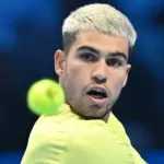 Alcaraz busca semifinales y liderato mundial en Finales ATP ante Musetti