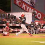 Gavin y Cordero lideran victoria de Leones del Escogido ante Gigantes en SFM