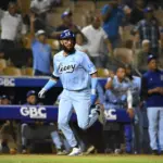 Licey remonta a las Estrellas con rally en el octavo; Leyba y Rojas Jr. brillan