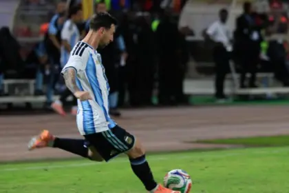 Argentina vence a Angola con goles de Messi y Martínez: Amistoso en Luanda