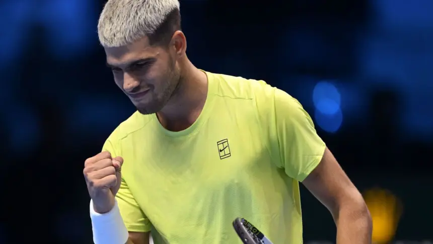 Alcaraz Debuta con Triunfo en ATP Finals; Shelton y Zverev en Acción
