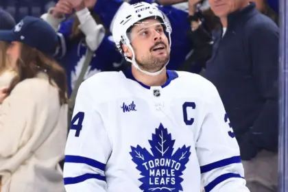 Matthews, Leafs: Lesión podría dejarlo fuera una semana en la NHL