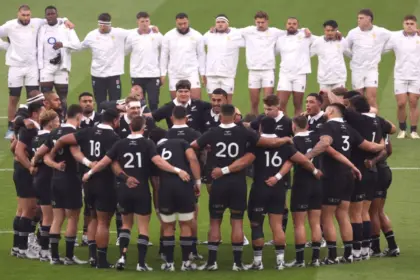 Inglaterra logra épica remontada ante Nueva Zelanda en Twickenham