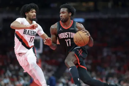 Eason, de Rockets, Baja 4-6 Semanas por Lesión Oblicua: Impacto en Houston 15 Eason, de Rockets, Baja 4-6 Semanas por Lesión Oblicua: Impacto en Houston