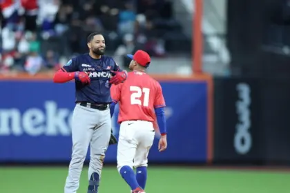 Rodríguez Conecta Jonrón Decisivo: RD Vence a Puerto Rico en Showdown del Citi Field