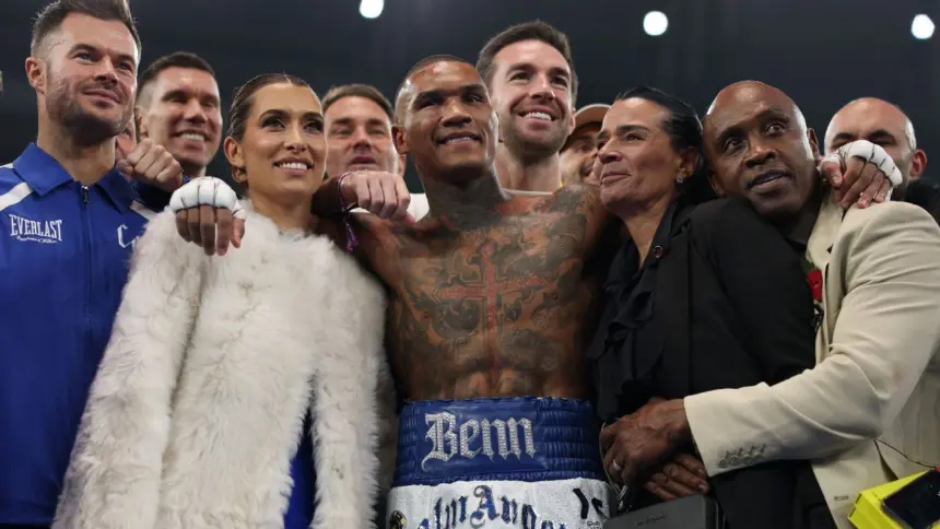 Benn, emocionado tras vencer a Eubank Jr.: "Iré a casa a llorar"