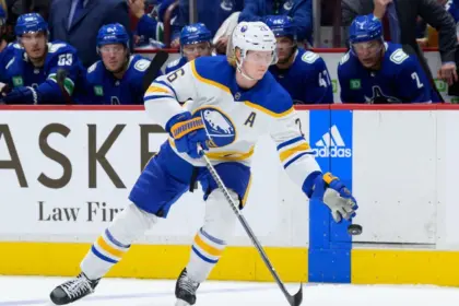 Dahlin Regresa a Sabres: Capitán Listo Tras Mejoría de su Prometida