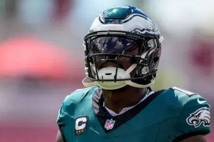 Brown y Lurie: Dueño de Eagles Aborda Frustración del WR Estrella