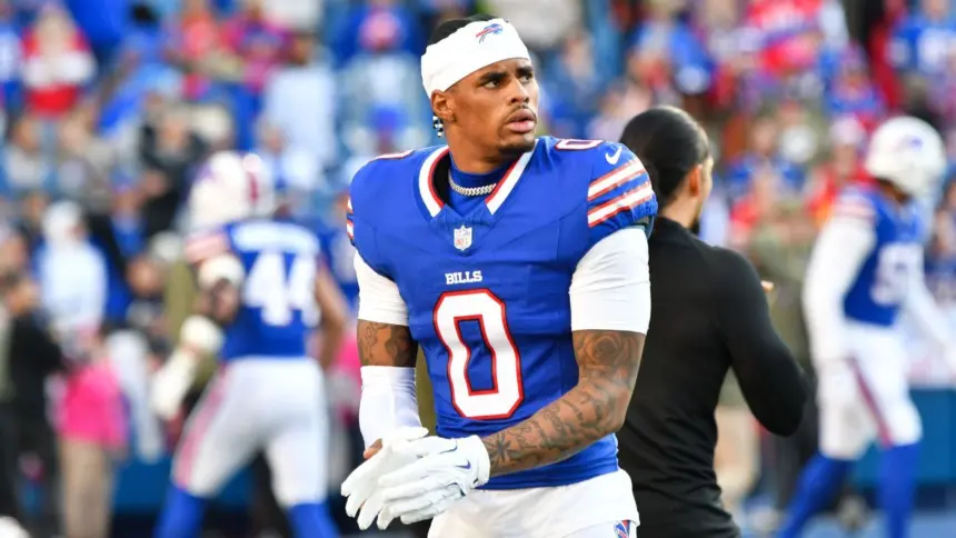 Keon Coleman, WR de Bills, fuera por reunión perdida; Davis regresa