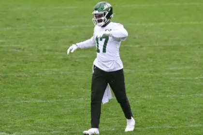 NYPD Busca Sospechoso Tras Balacera a Kris Boyd, Jugador de los Jets