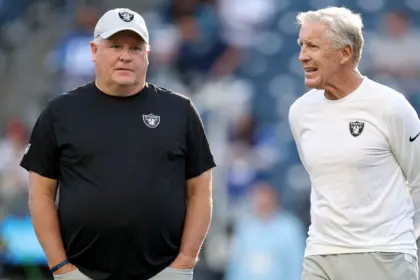 Raiders: Ofensiva decepciona bajo Kelly, ¿Qué pasa en Las Vegas?