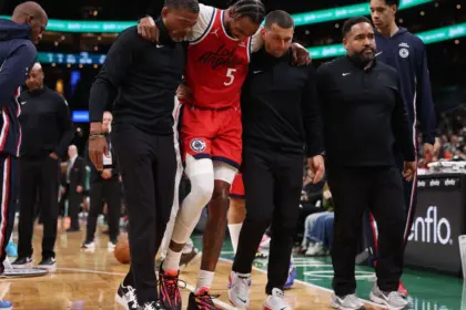 Clippers: Derrick Jones Jr. baja por 6 semanas tras lesión de rodilla