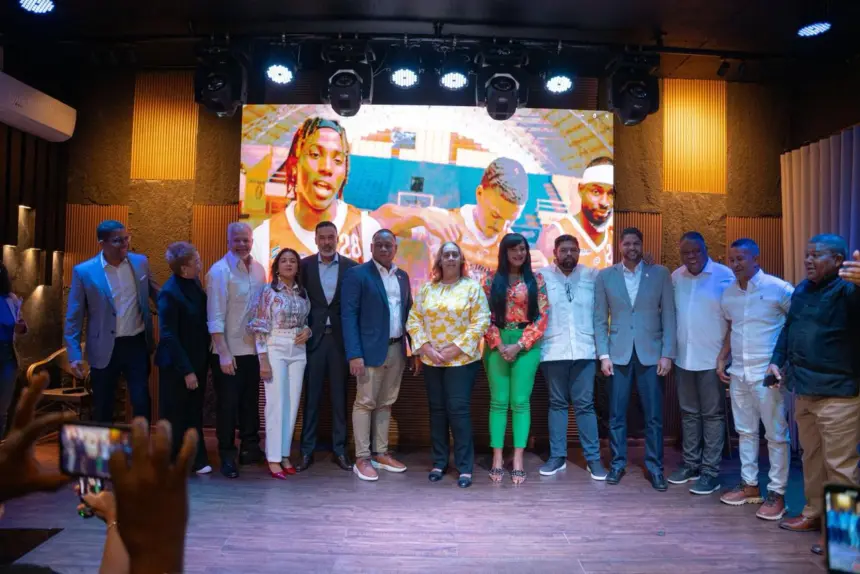 San Cristóbal Arranca Torneo de Baloncesto Superior 2025 con Gala