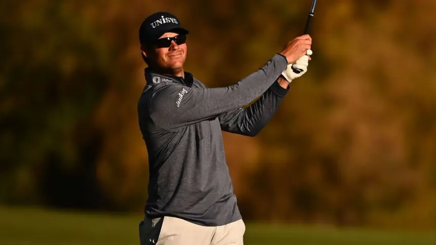 Schenk y Thornberry lideran en Bermuda: Lucha por la tarjeta PGA Tour 1 Schenk y Thornberry lideran en Bermuda: Lucha por la tarjeta PGA Tour