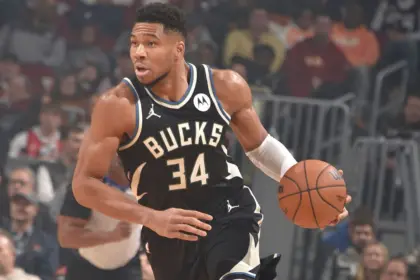 Giannis Antetokounmpo, Bucks: Baja por Lesión en la Ingle, 2 Semanas Fuera