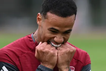 Gabriel del Arsenal, baja por lesión: Un mes fuera, partidos clave.