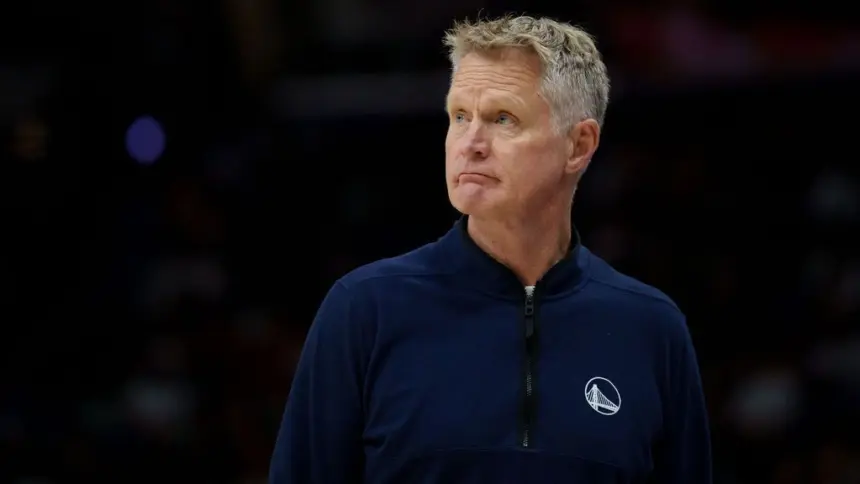 Kerr Alerta: Ritmo NBA y Calendario Condensado, Preocupación por Lesiones