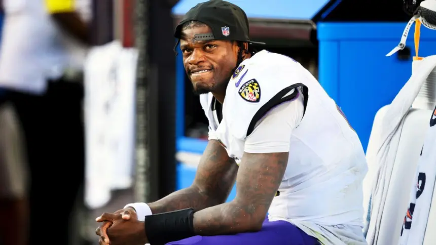 Lamar Jackson: QB de Ravens en Reporte de Lesiones por Tobillo
