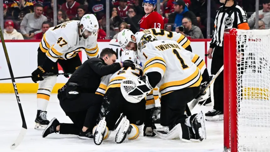 McAvoy de Bruins, fuera por tiempo indefinido tras cirugía facial