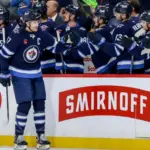 Jets Aseguran a Adam Lowry: Extensión Millonaria para el Capitán