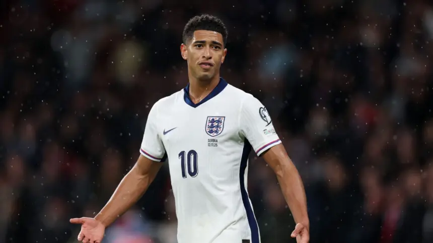 Wright Defiende a Bellingham: "No Están Listos Para un Superstar Negro"