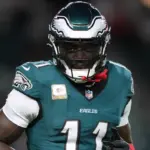 Brown de Eagles Responde a Críticas: "Barkley Tampoco Es el Mismo"