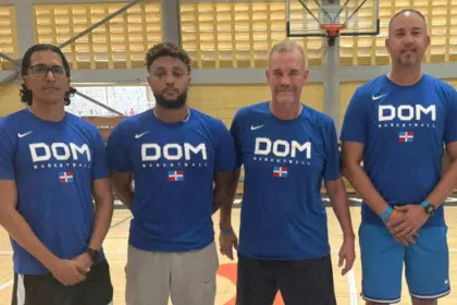 Che García regresa a dirigir a RD para el Mundial Baloncesto 2027