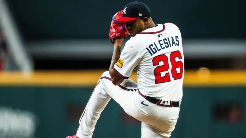 Braves aseguran a Iglesias y adquieren a Dubón, Guante de Oro