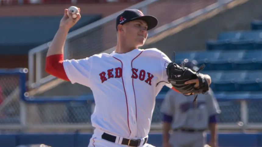 Escogido Refuerza Rotación: Travis Lakins Llega al Montículo Escarlata