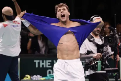 Italia a la Final de Copa Davis: Busca el Triplete con Cobolli y Berrettini