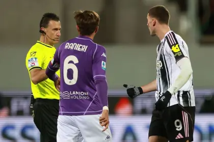 Fiorentina vs Juventus: Partido Suspendido por Cantos Racistas a Vlahovic