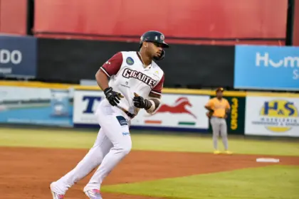 Gigantes del Cibao blanquean a Águilas con poder de De los Santos y García