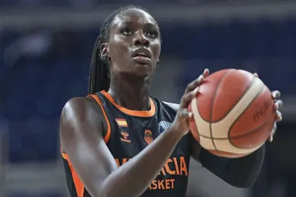 WNBA Draft 2026: Awa Fam Encabeza Mock Draft, UCLA Destaca