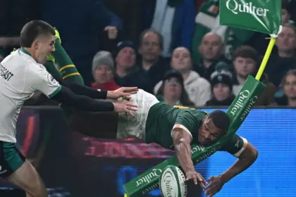 Sudáfrica rompe sequía en Dublín: Irlanda cae por indisciplina (24-13)