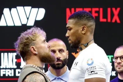 Joshua Entrena con Equipo Usyk para Pelea vs. Jake Paul: Detalles Exclusivos 10 Joshua Entrena con Equipo Usyk para Pelea vs. Jake Paul: Detalles Exclusivos