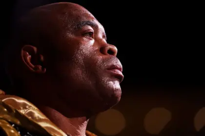 Silva vs. Woodley en cartelera Paul vs Joshua: ¡Choque de leyendas!