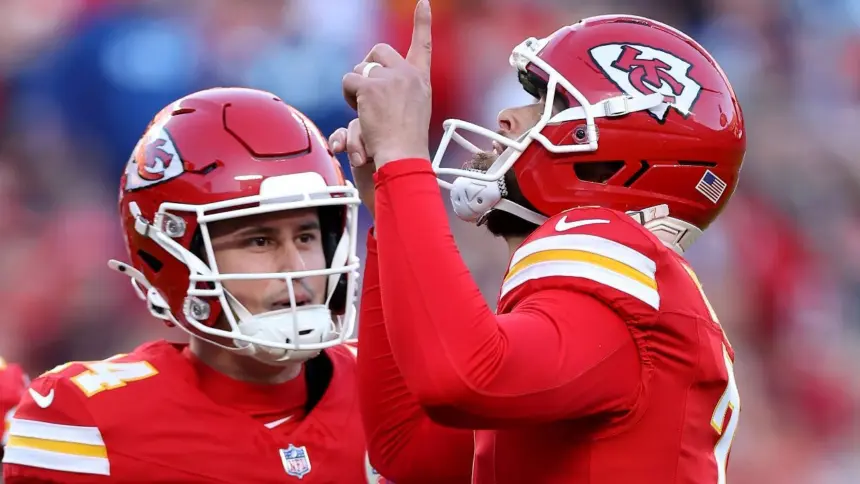 Chiefs remontan a Colts con defensa clave y Mahomes encendido